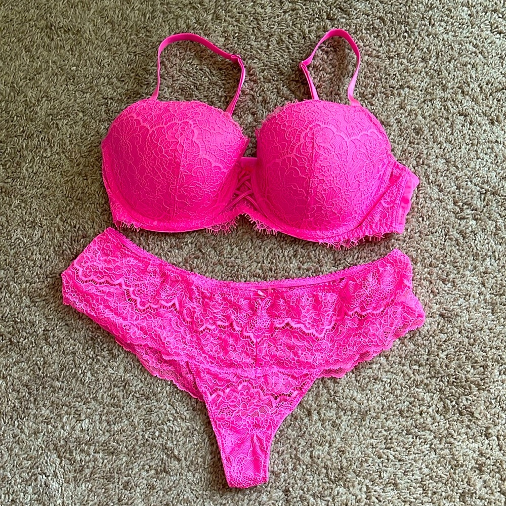 Hot neon pink Victoria’s Secret balconette wired lace bra